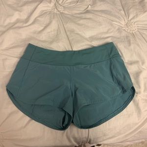 Lululemon Speed Up Short 2.5 Inseam Size 6